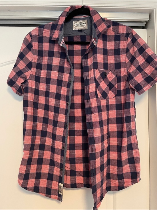 Flag & Anthem Other - NWOT! Flag & anthem Men's Short-Sleeve Pink and Navy Plaid Shirt Size Small